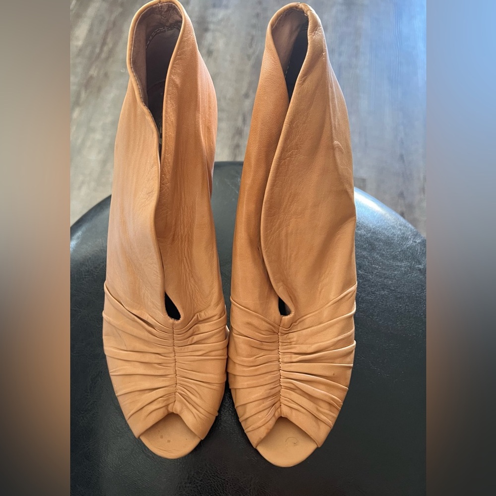 Vince Camuto Tan Leather Boots